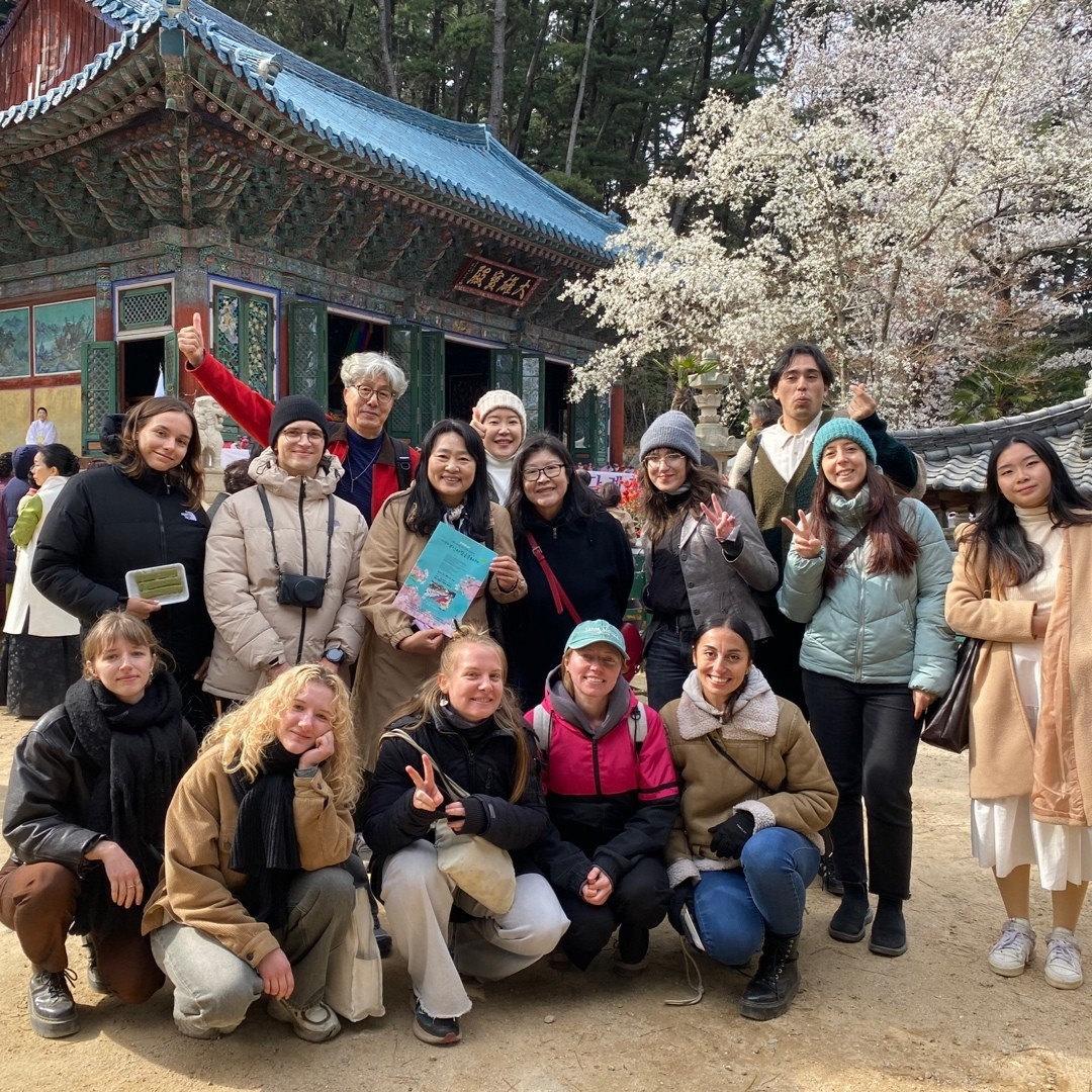 LZONE community members on a cultural outing in Korea